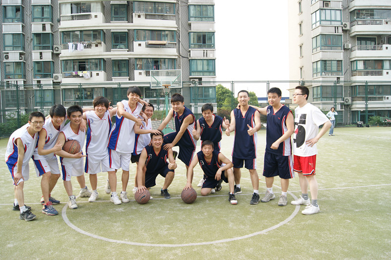现场直击！2011年永灿的两场篮球友谊赛-新媒体营销,新媒体广告公司,上海网络营销,微信代运营,高端网站建设,网站建设公司