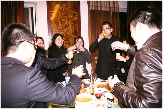 2013年永灿第8届新年年会顺利落幕！-新媒体营销,新媒体广告公司,上海网络营销,微信代运营,高端网站建设,网站建设公司